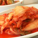 Молодые корё-сарам учатся кимчать по семейным рецептам